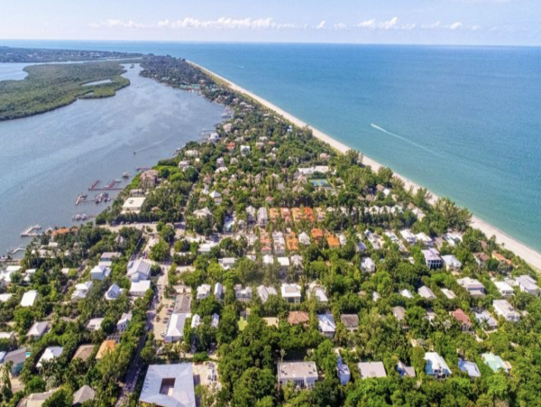 Captiva Vacation Home Four Bedroom